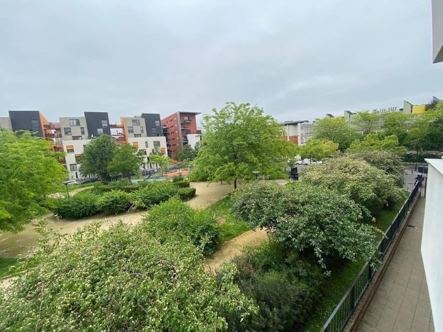 T3, Stade De France, Paris Et Parking Saint-Denis  Ngoại thất bức ảnh